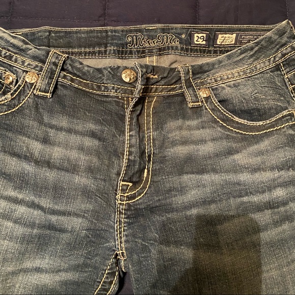 Miss Me Mid Rise Crop Jeans - Picture 2 of 2